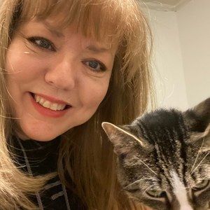 Meet your Posher, Carol